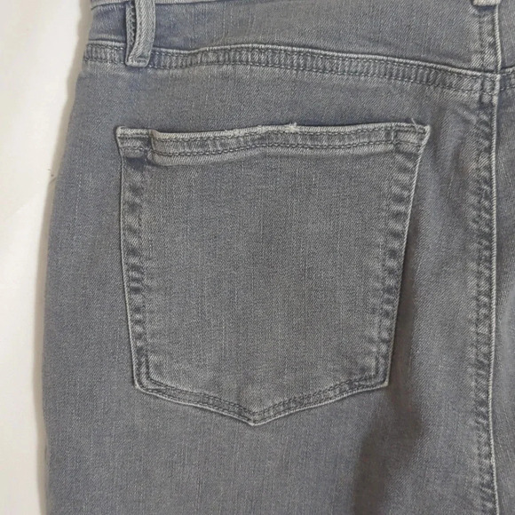 LOFT Fresh Cut Curvy Skinny Jeans, Color Light Wash Gray Size 6/28 - Picture 11 of 16